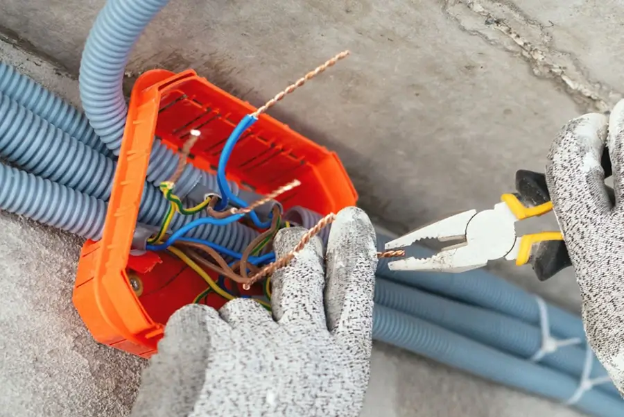 Manutenzione Elettrica urgente Cremona 247